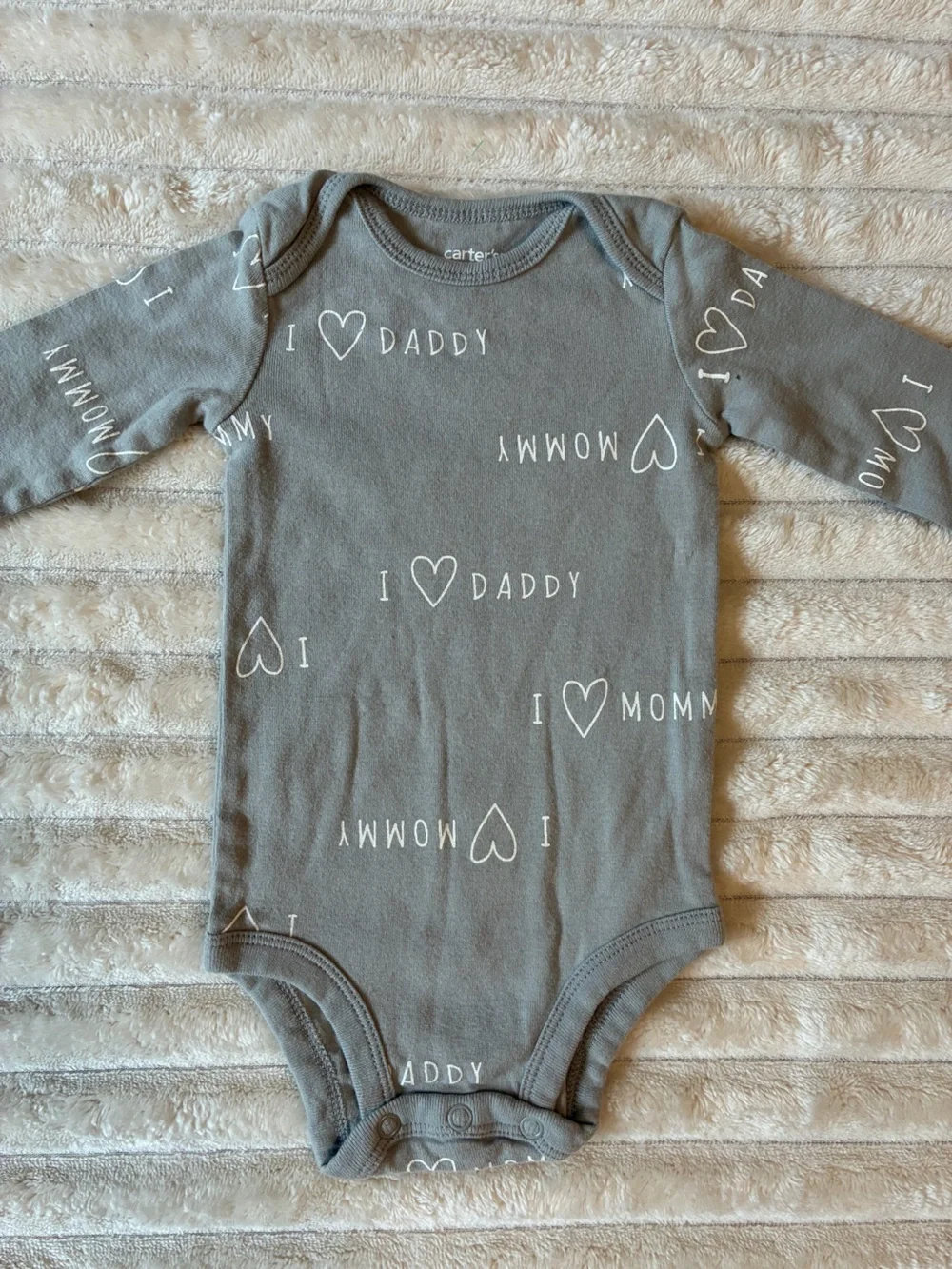 Carter’s 6M Long Sleeve Onesie Bundle — Set of 7 🤍